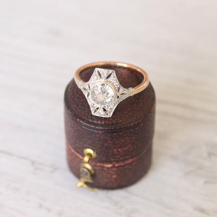 Belle Époque 0.83 Carat Old European Cut Diamond Panel Cluster