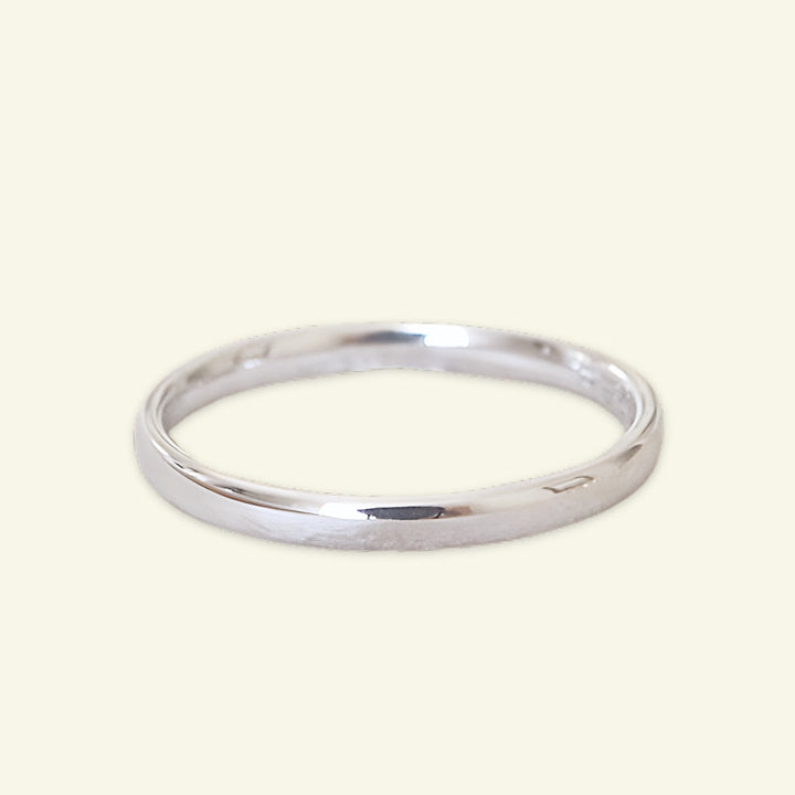 The Court Shape Wedding Band