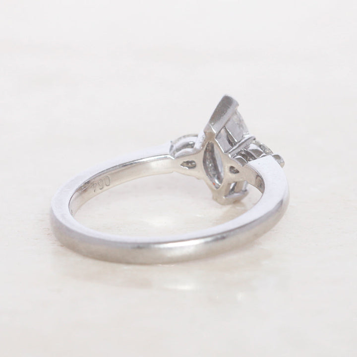 Contemporary 0.92 Carat Marquise Cut and Pear Shape Diamond Three Stone