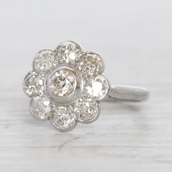 Art Deco 1.85 Carat Old Cut Diamond Daisy Cluster